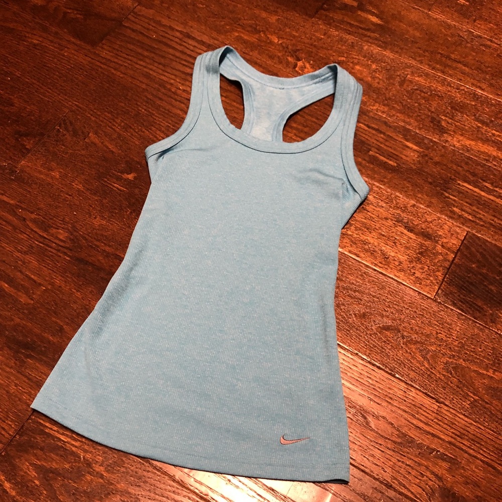 Nike tee